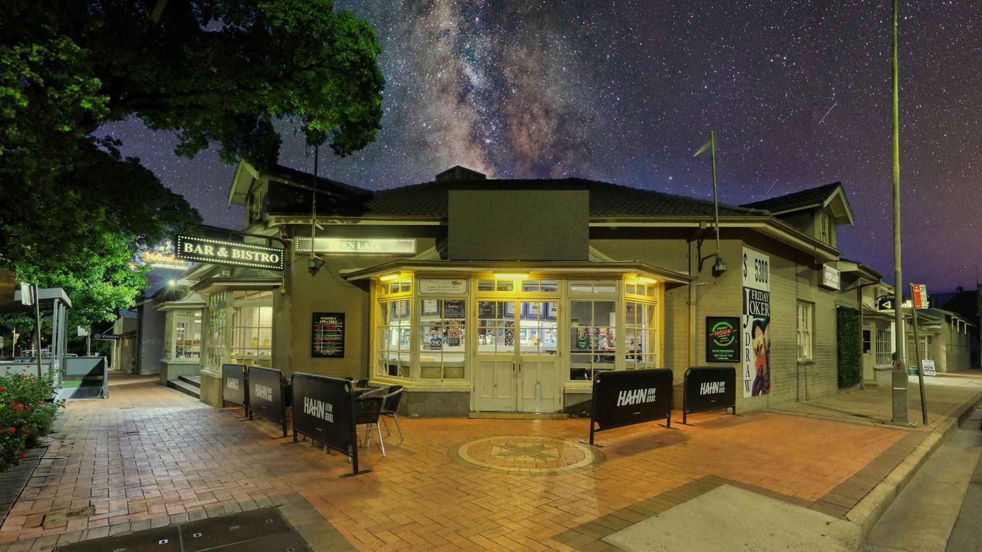 Coachman Hotel Motel Parkes Exterior photo